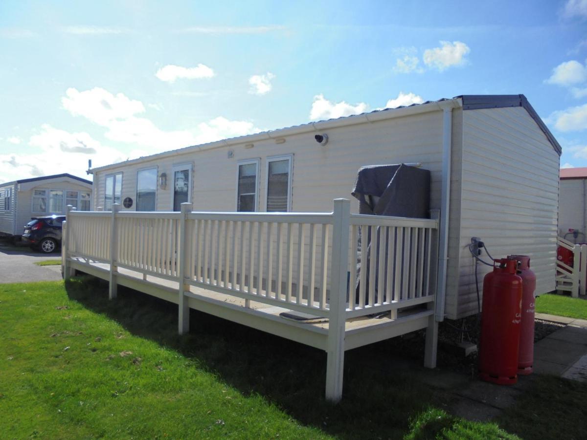 The Wolds: The Wolds:- 6 Berth, Central Heated Ingoldmells Buitenkant foto
